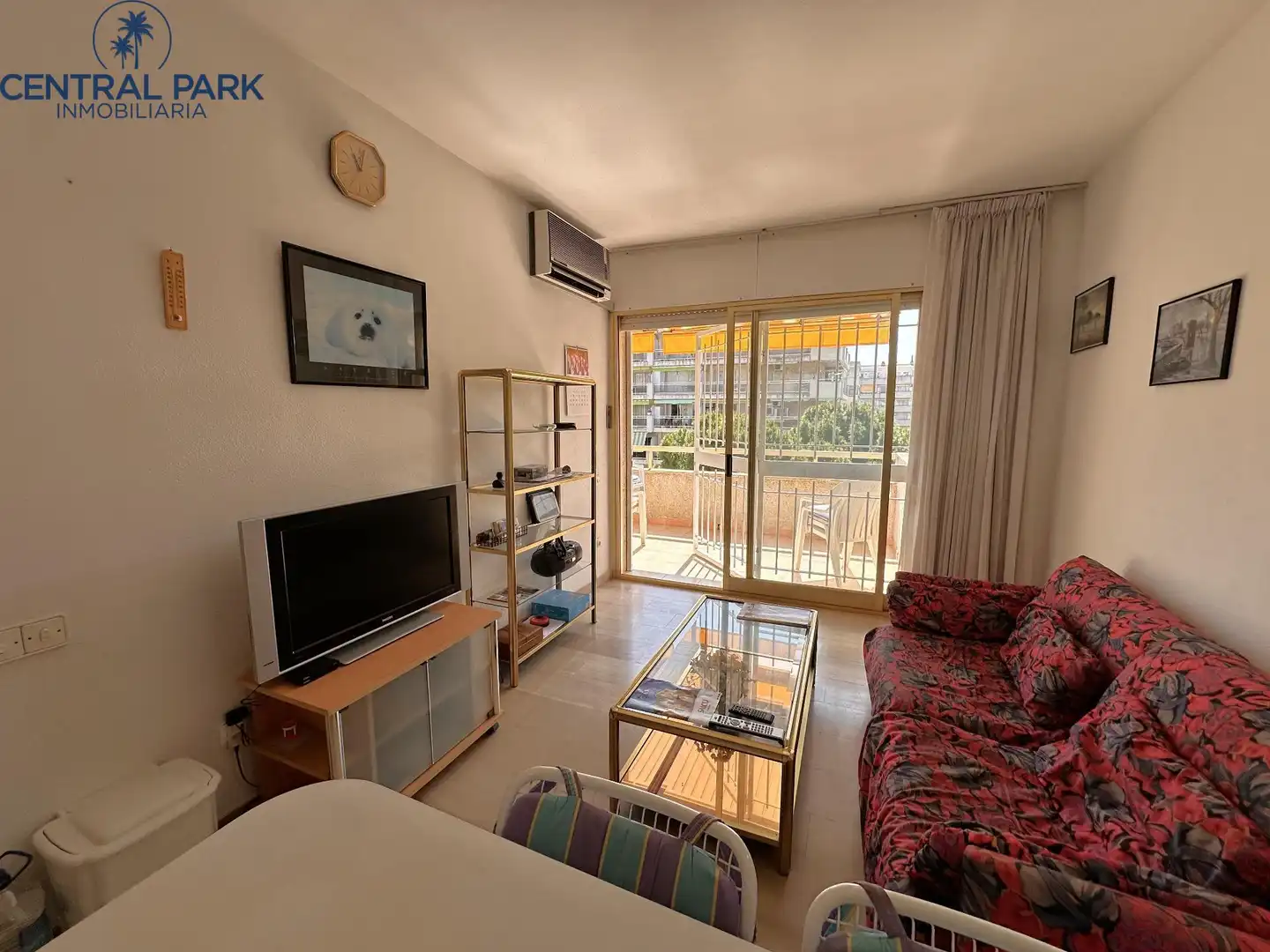 Sala de estar de Apartamento en venta en Salou con Aire acondicionado, Terraza y Amueblado