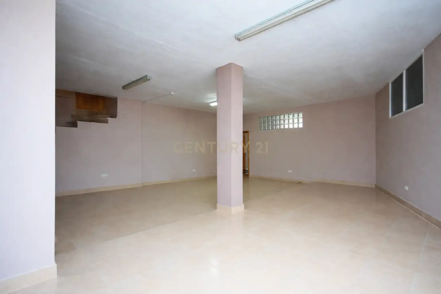 Casa adosada en venta en Alicante / Alacant con Aire acondicionado, Balcón y Piscina comunitaria