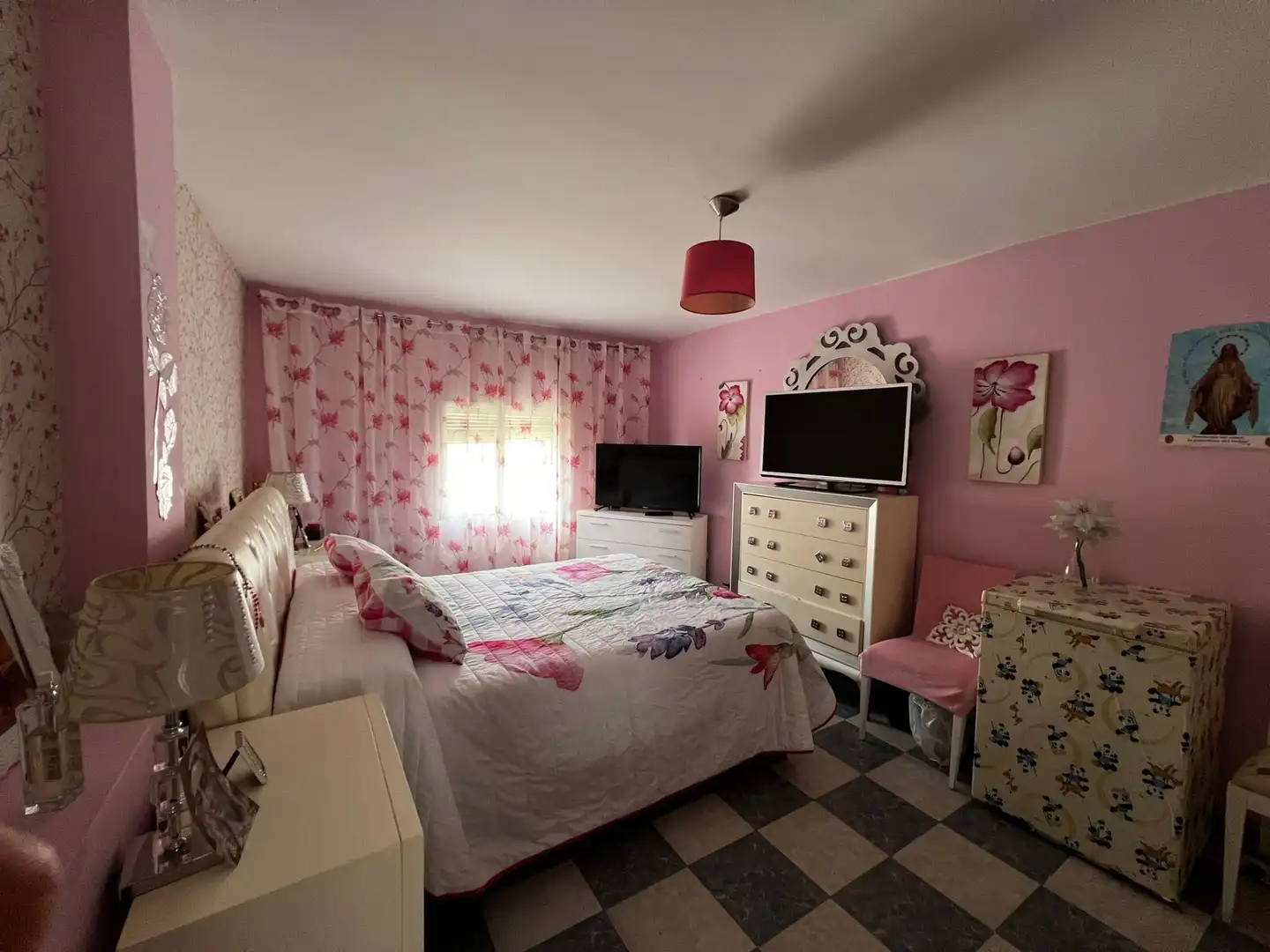 Habitación de Casa adosada en venta en La Zubia