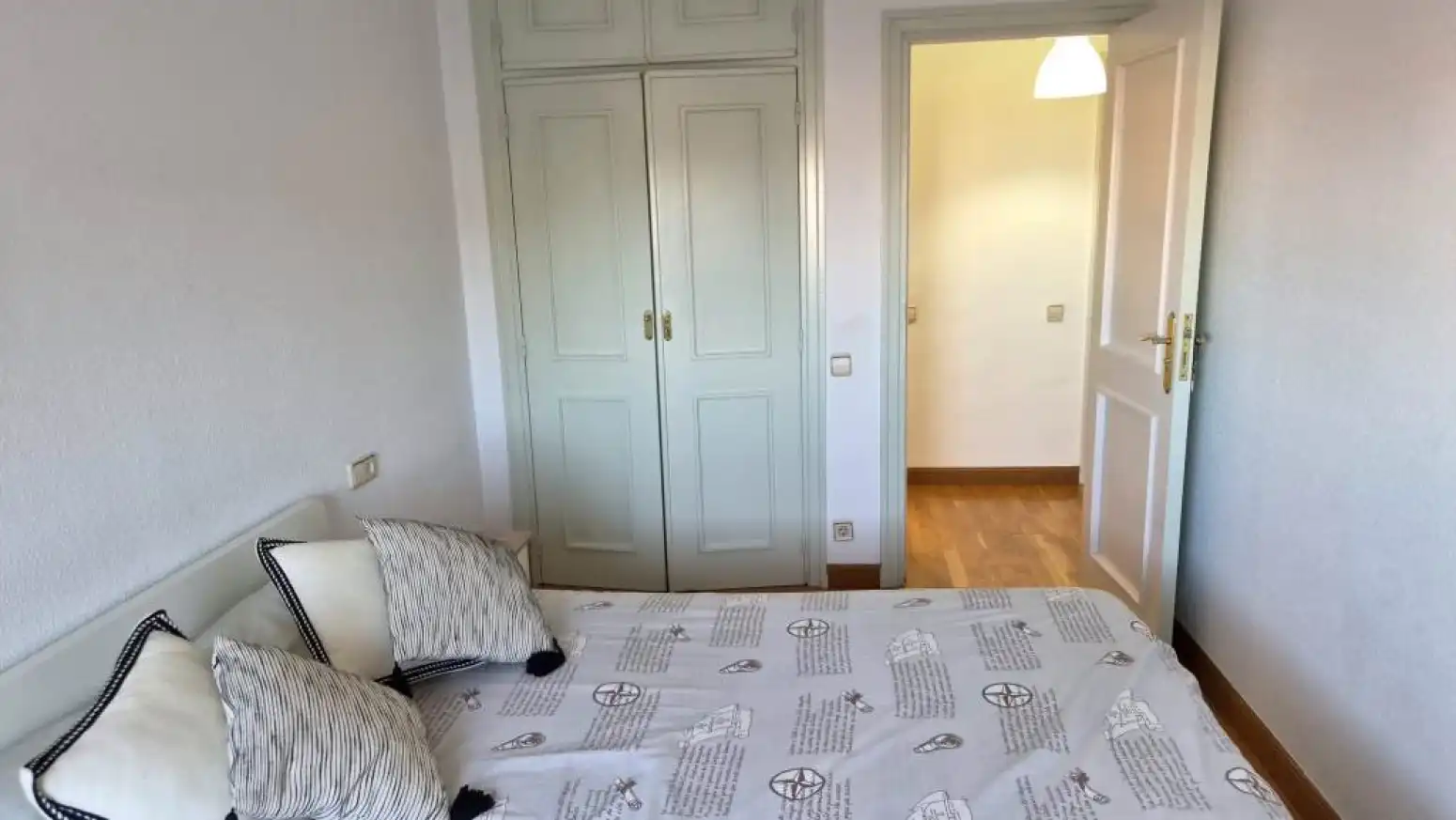 Habitación de Piso de alquiler en Salamanca con Calefacción, Parquet y Amueblado