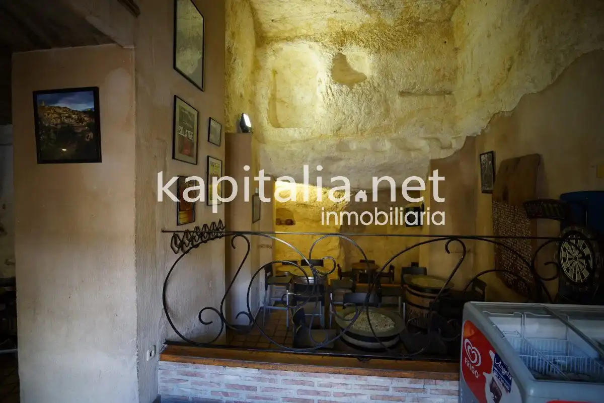 Commercial properties for sale in Bocairent  with Air Conditioner and Furnished