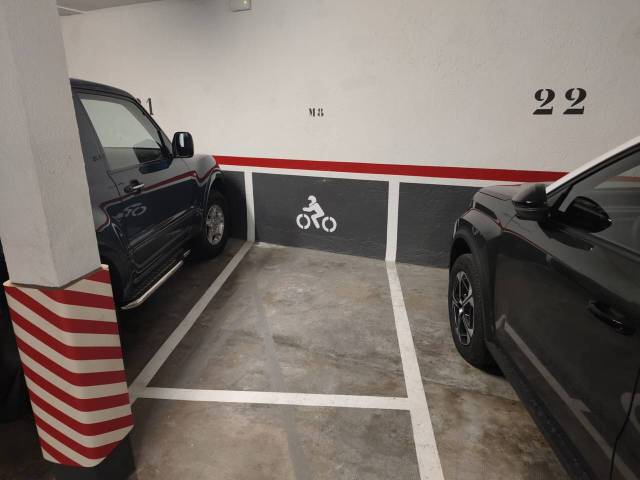 Garaje en Alquiler en Calle Francesc Oller en Torrent d'en Pere Parres