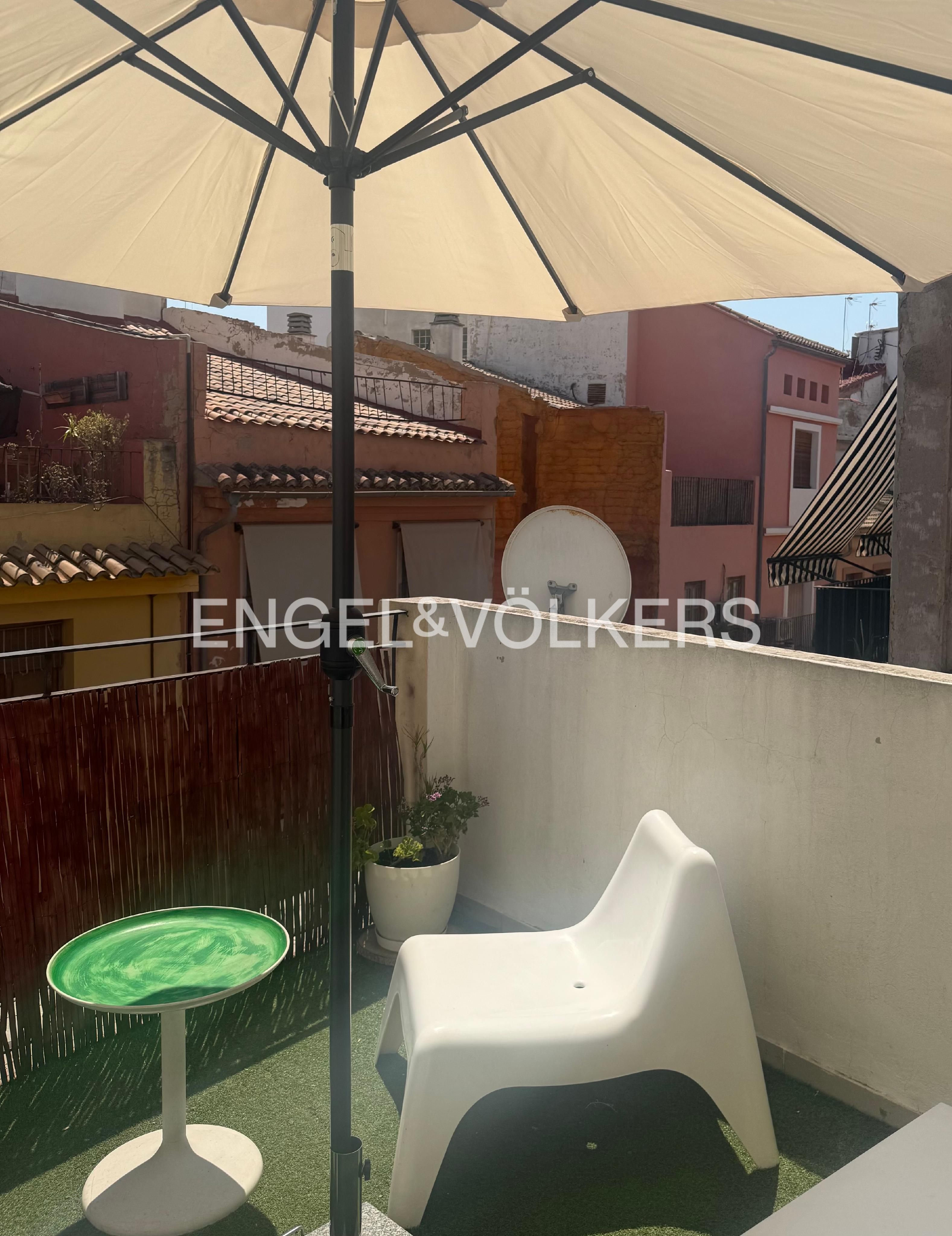 Terrasse von Wohnung zur Miete in  Valencia Capital mit Klimaanlage, Heizung und Terrasse