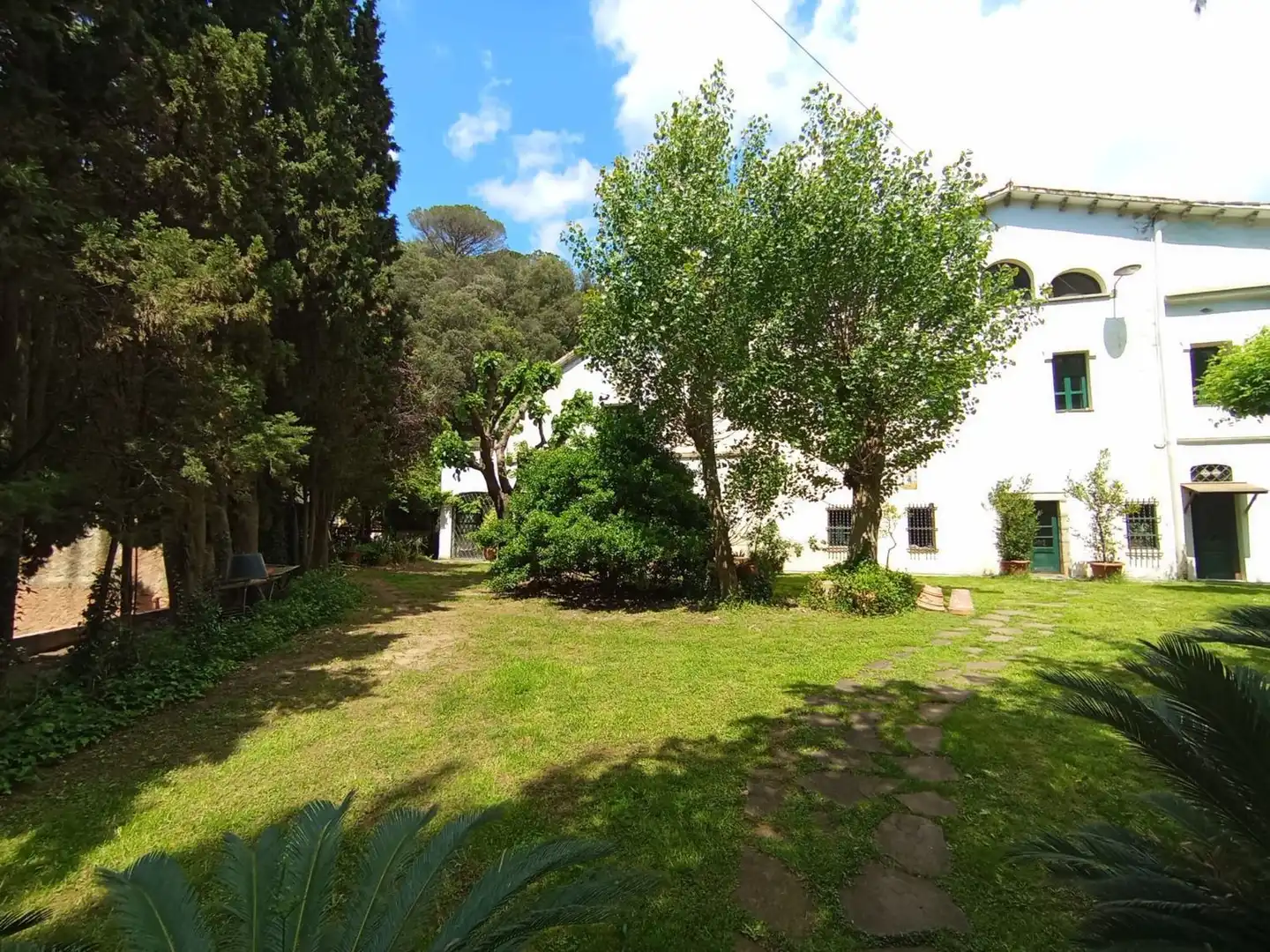 Jardí de Finca rústica en venda en Sant Cebrià de Vallalta amb Jardí privat, Terrassa i Piscina comunitària