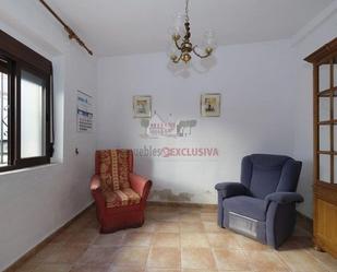 Sala d'estar de Casa o xalet en venda en Villamena amb Balcó