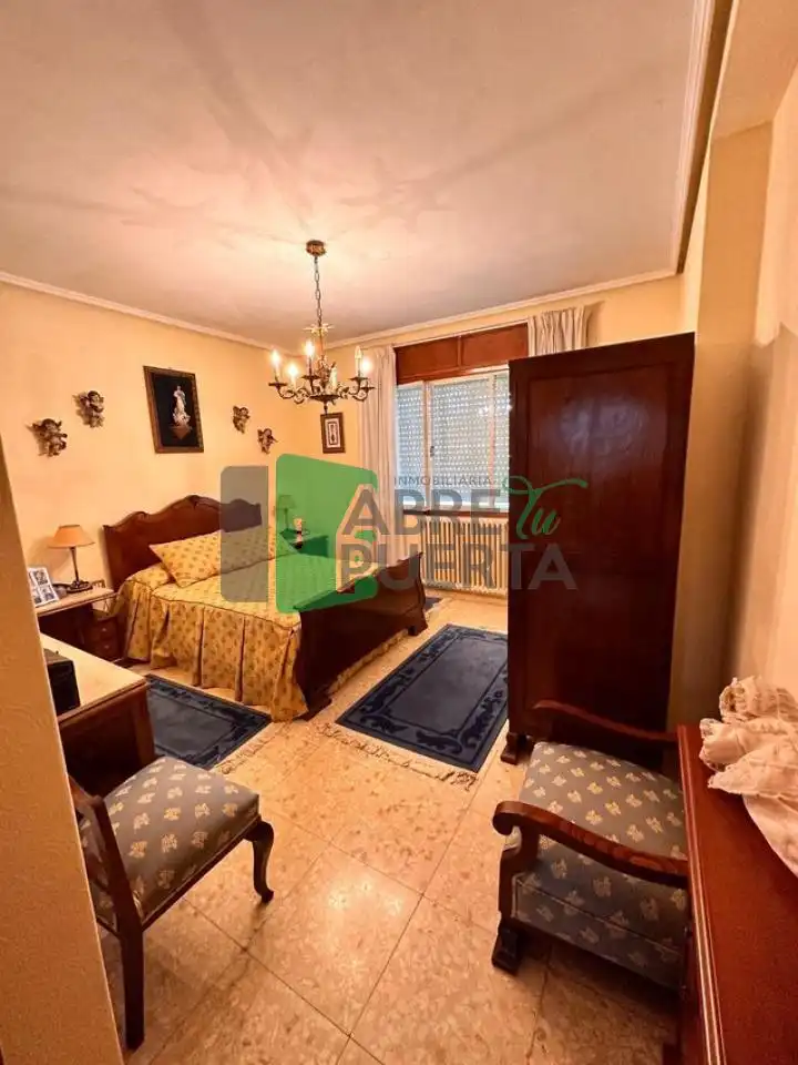 Casa amb jardí en venda a Ventiun, imagen 5