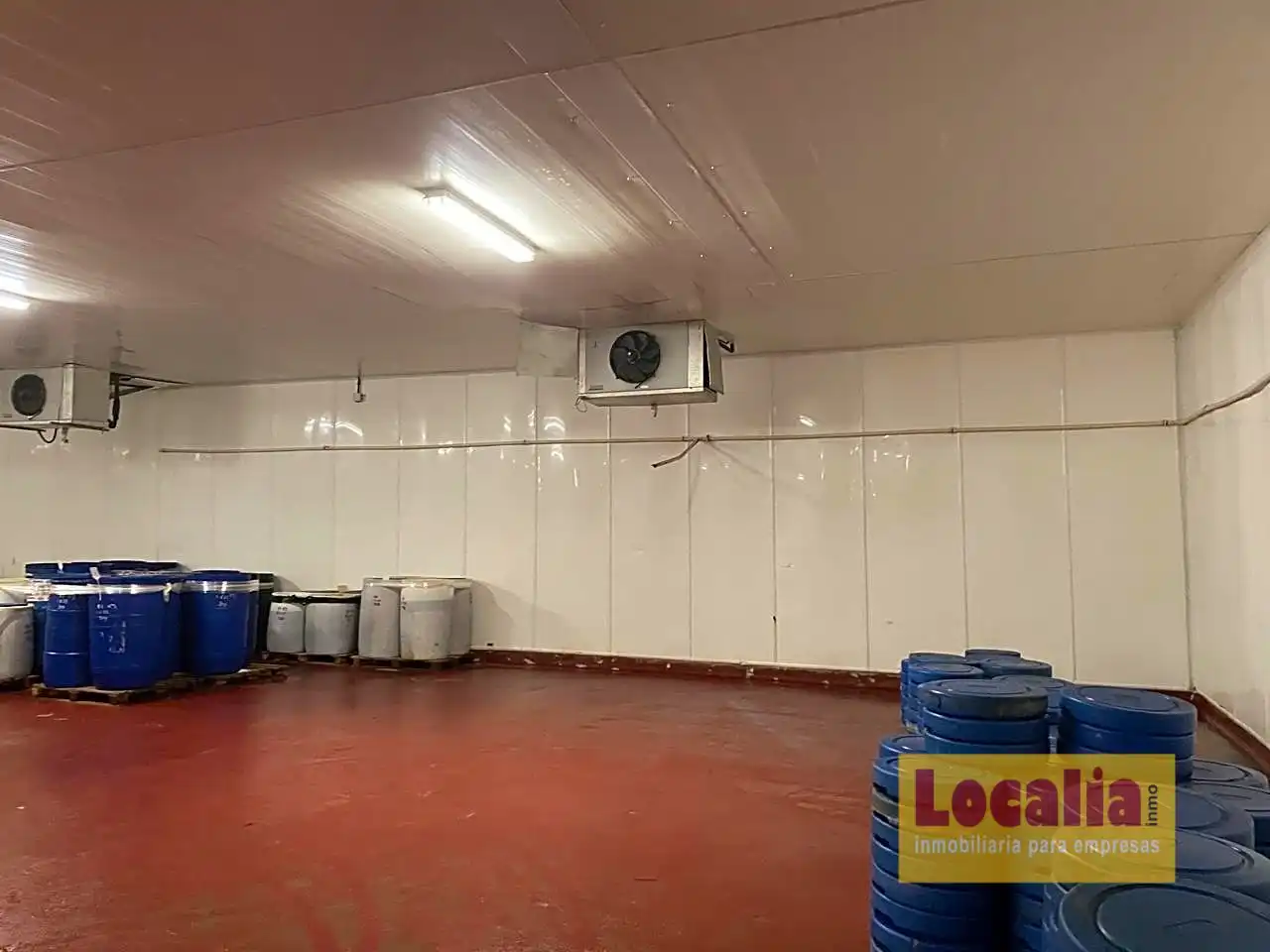 Nave industrial en venta en Laredo
