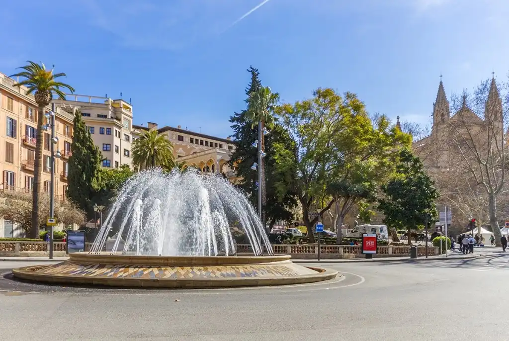 Vista exterior de Apartament en venda en  Palma de Mallorca amb Aire condicionat, Calefacció i Jardí privat