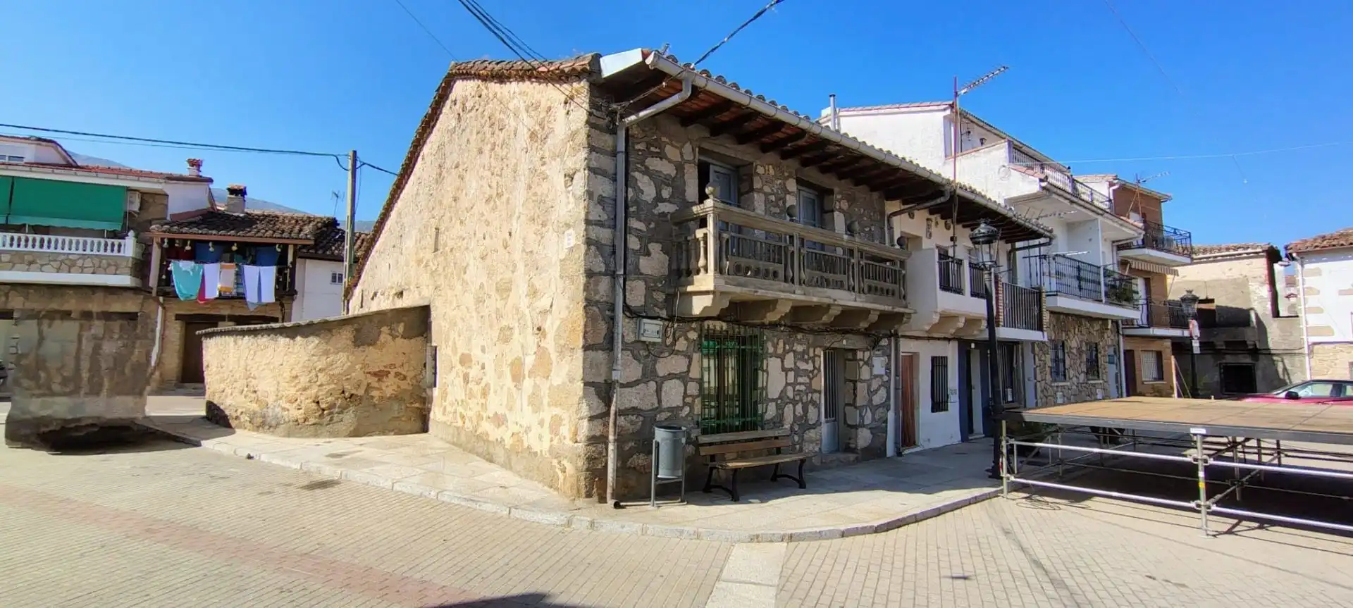 Außenansicht von Country house zum Verkauf in Casavieja mit Heizung, Terrasse und Abstellraum