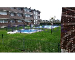 Piscina de Apartament en venda en Bárcena de Cicero amb Calefacció, Parquet i Terrassa