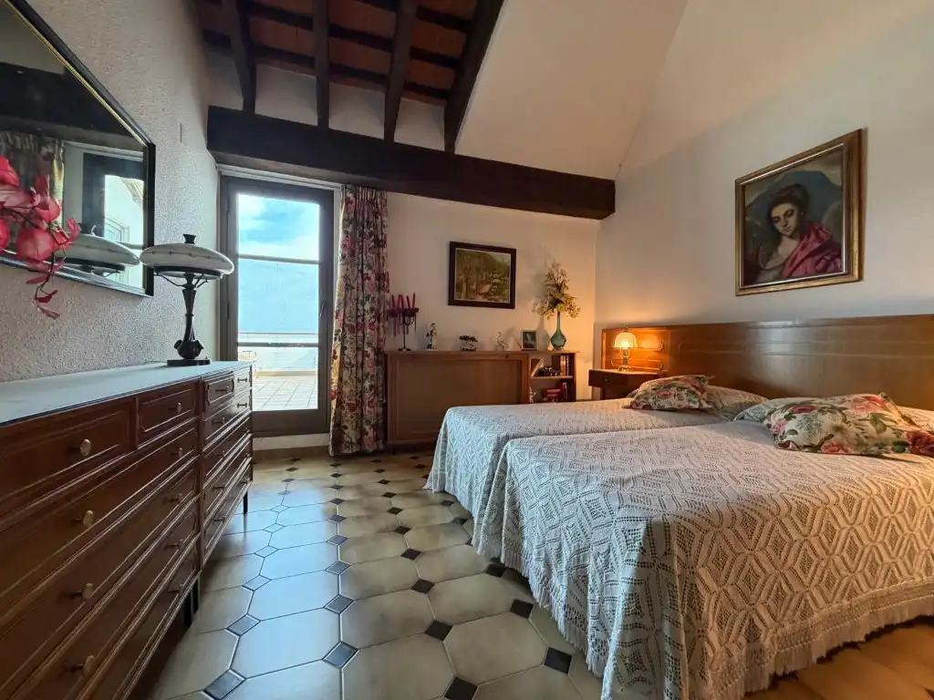 Schlafzimmer von Dachboden zum Verkauf in Segorbe