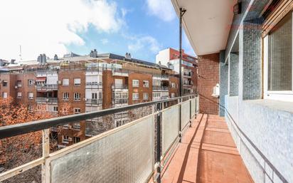 Exterior view of Flat to rent in  Madrid Capital  with Air Conditioner, Heating and Parquet flooring