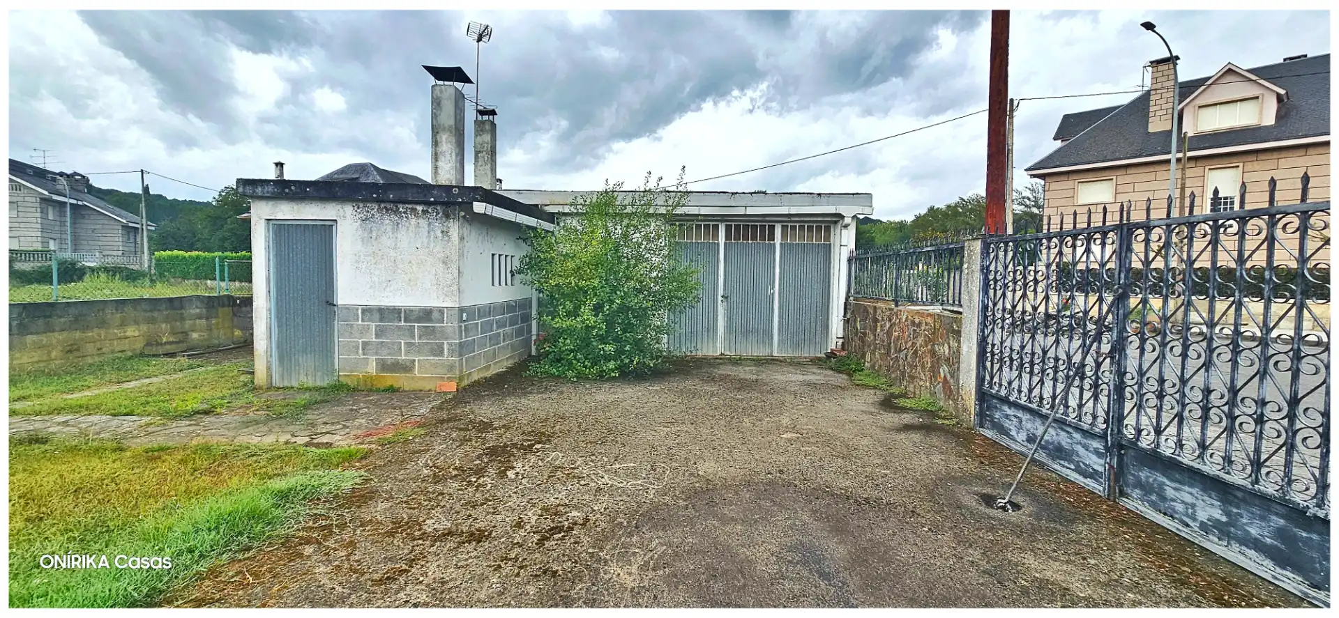 Exterior view of Houses for sale in Sarria  with Heating, Private garden and Parquet flooring