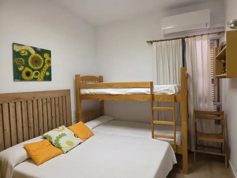 Schlafzimmer von Wohnungen zum Verkauf in Cullera mit Klimaanlage, Heizung und Parkett