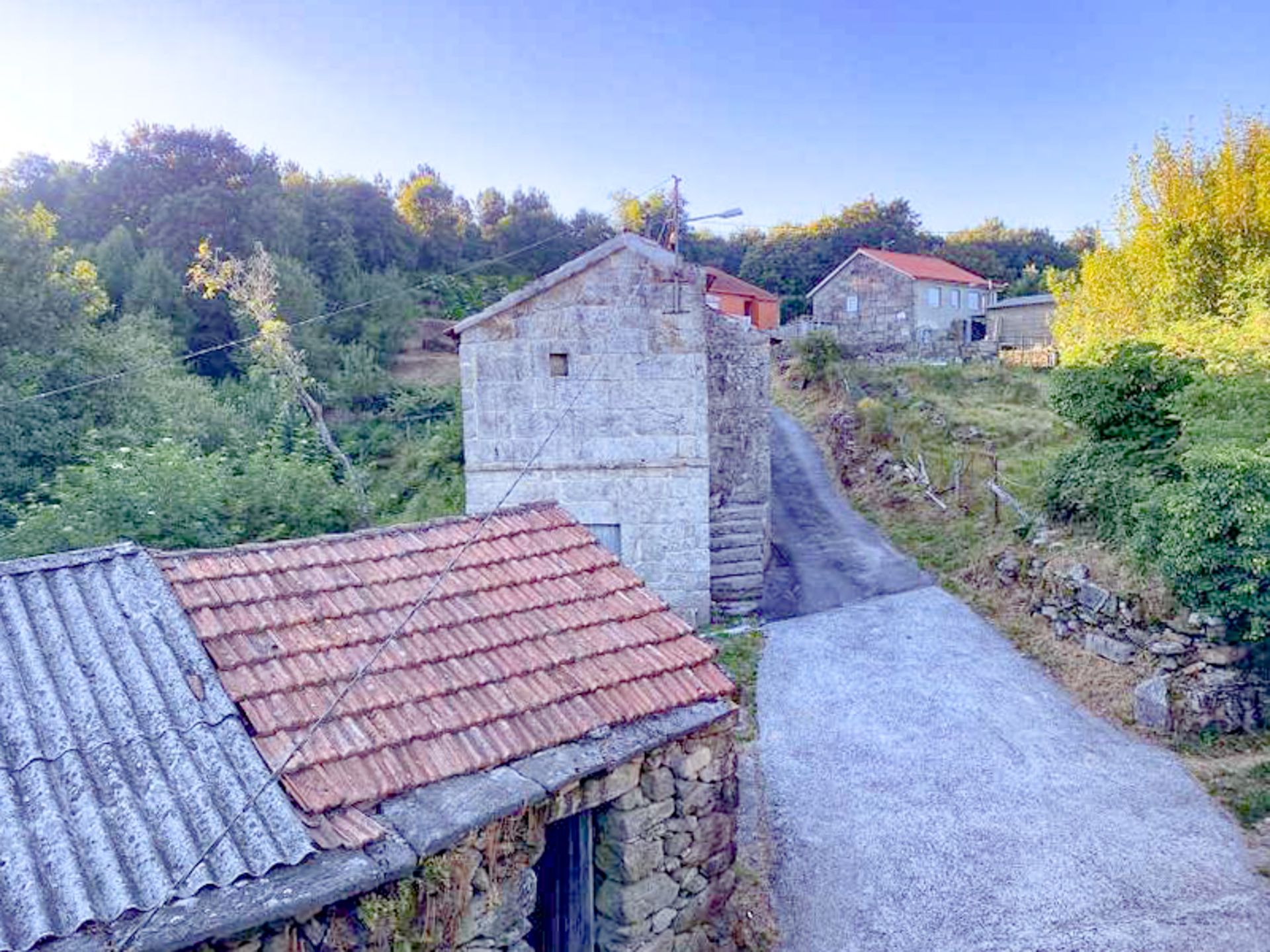 Exterior view of Single-family semi-detached for sale in A Cañiza    with Private garden, Oven and Balcony