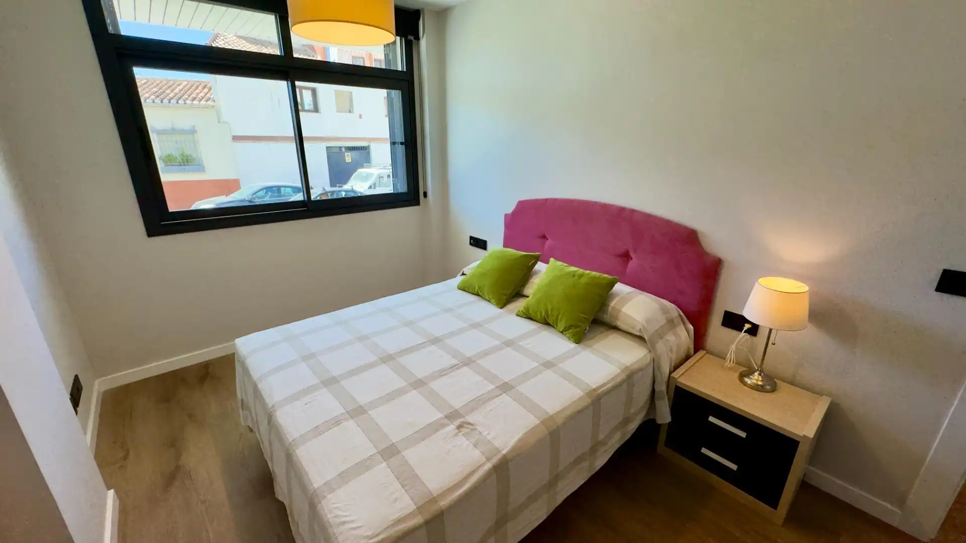 Bedroom of Flat for rent in Granada  with Air Conditioner, Heating and Terrace
