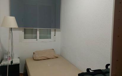 Bedroom of Flat for sale in  Madrid Capital