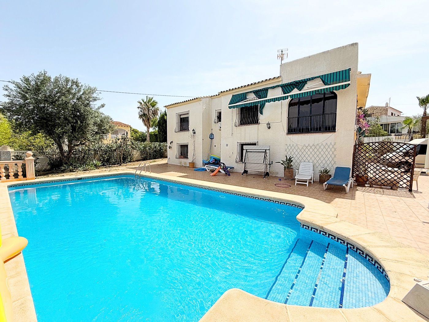 Piscina de Casa o xalet en venda en Calpe / Calp amb Aire condicionat, Calefacció i Jardí privat