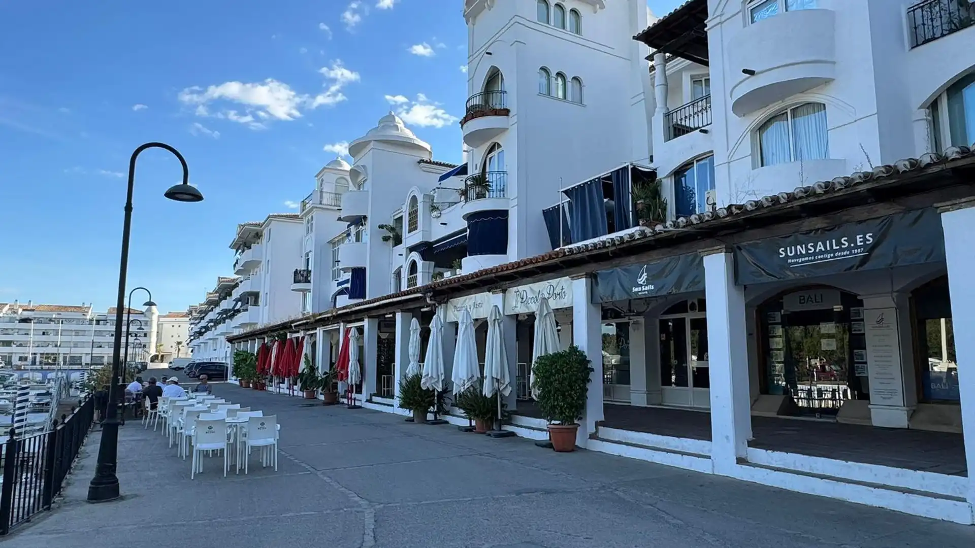 Exterior view of Apartments for sale in Gelves  with Air Conditioner, Private garden and Terrace