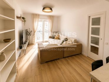 Appartamento con balcone in vendita a Nou Eixample Sud