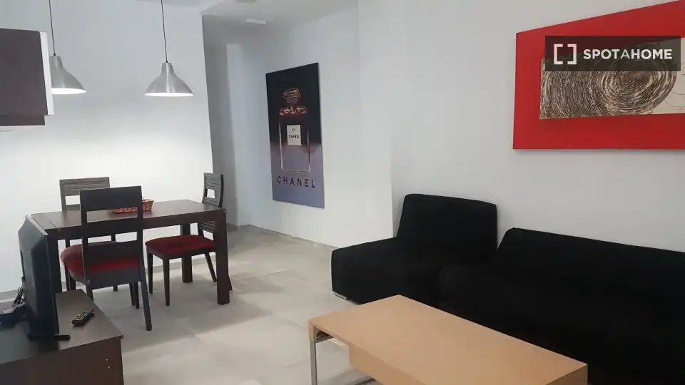 Sala d'estar de Pis de lloguer en Valencia amb Aire condicionat, Calefacció i Moblat