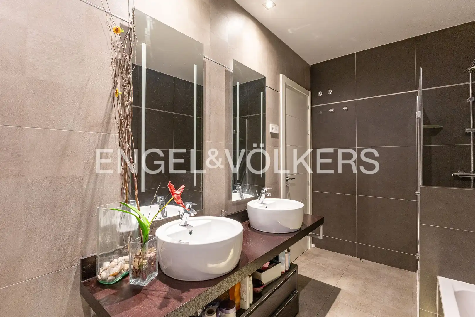 Baño de Apartamento en venta en Madrid con Aire acondicionado, Calefacción y Jardín privado