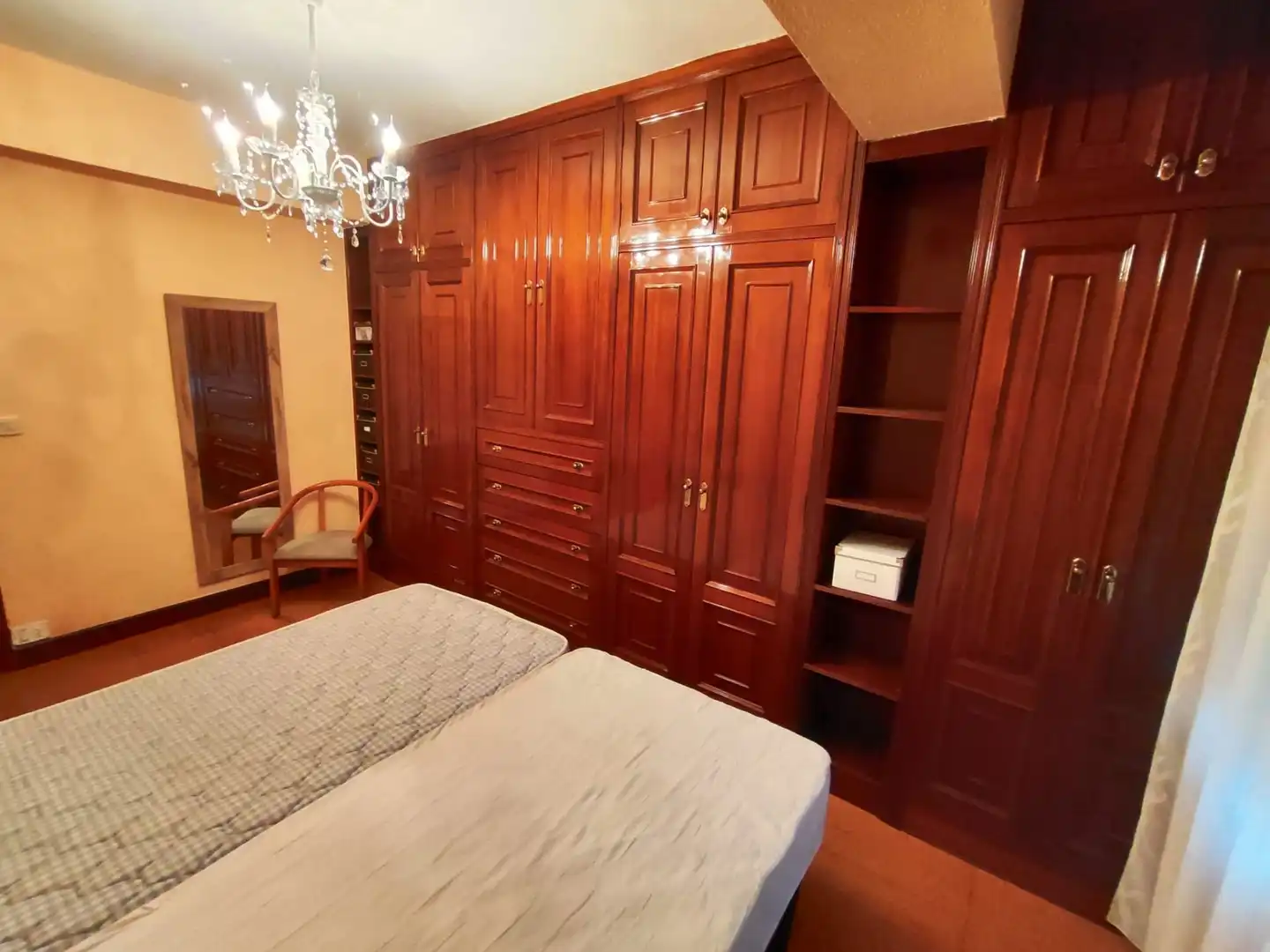 Habitación de Piso de alquiler en A Coruña Capital  con Calefacción y Amueblado