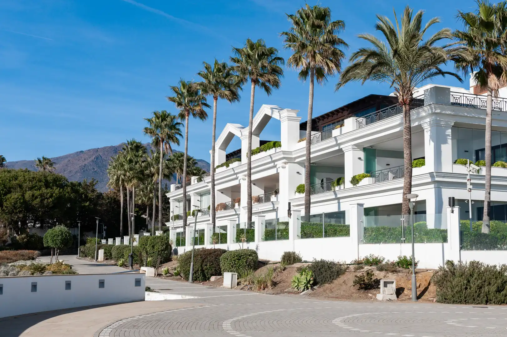 Exterior view of Apartments for sale in Estepona  with Air Conditioner, Terrace and Furnished