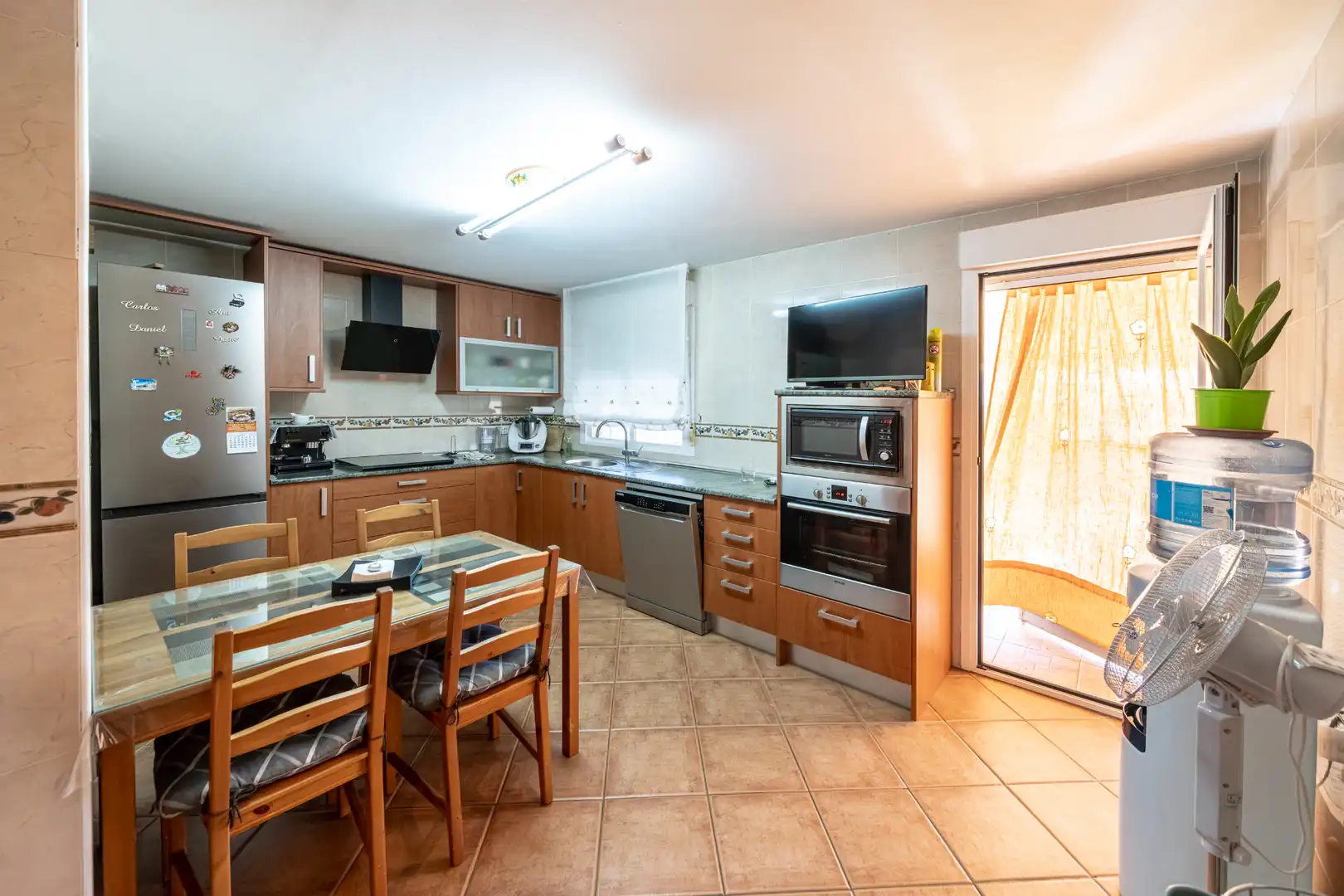 Cocina de Casa o chalet en venta en Chiloeches con Aire acondicionado, Calefacción y Jardín privado