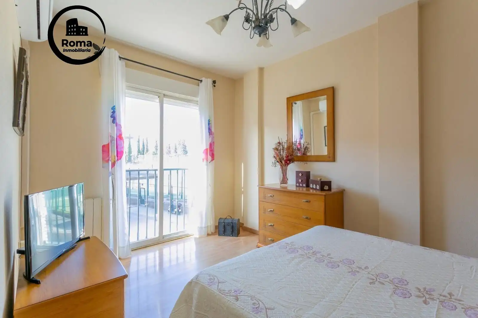 Dormitori de Casa adosada en venda en Granada