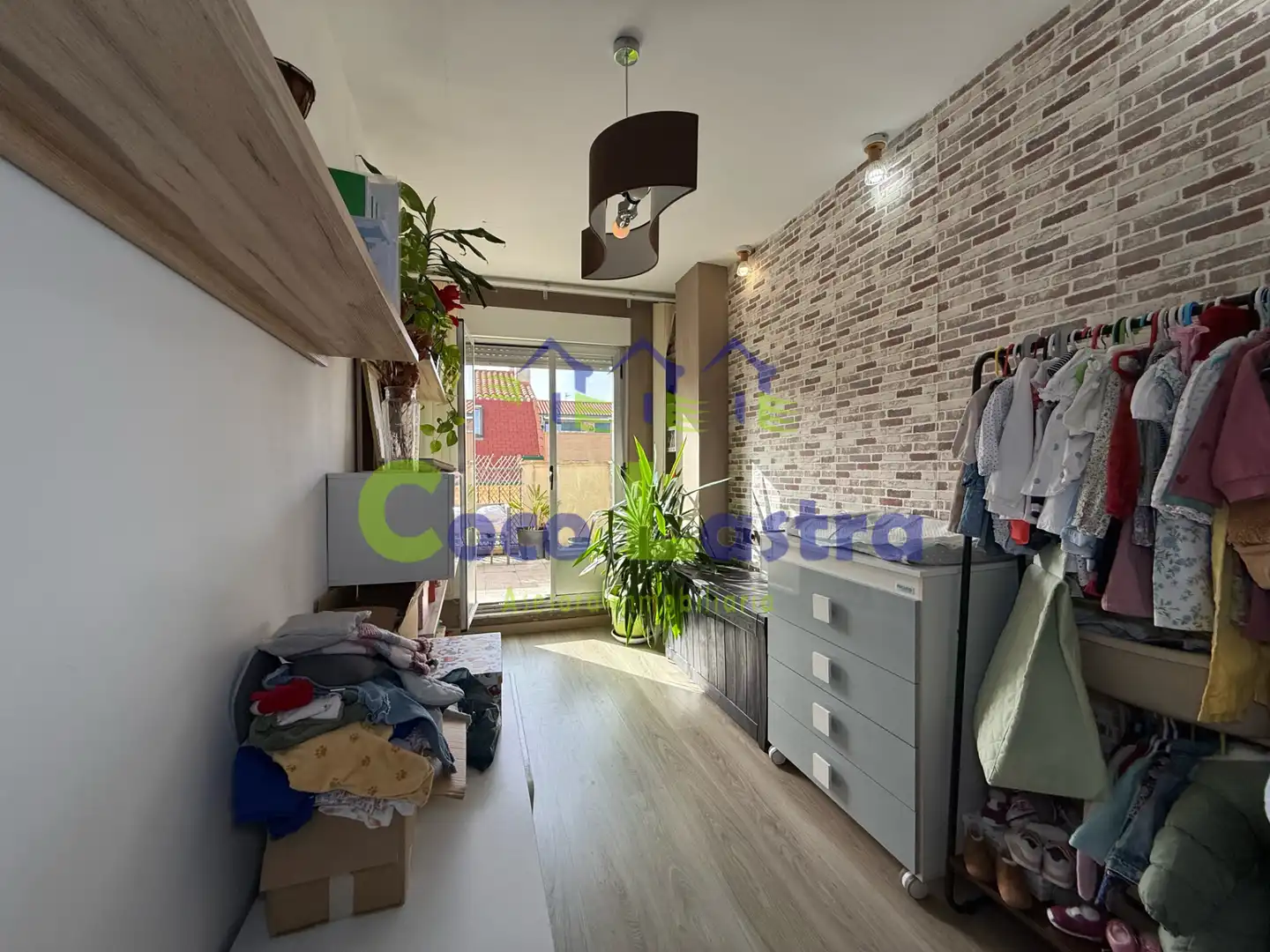 Sala de estar de Dúplex en venta en Salamanca con Calefacción, Parquet y Terraza