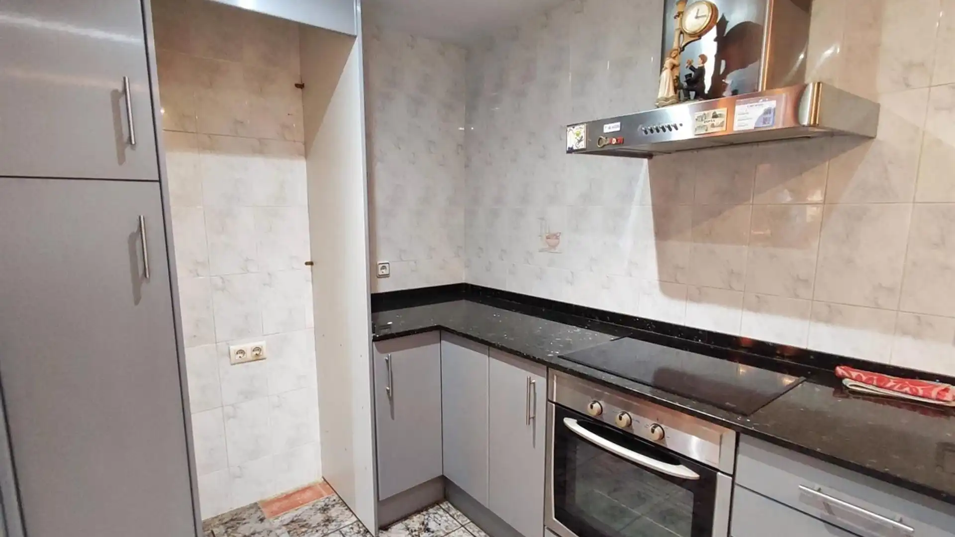 Kitchen of Flat for sale in Cornellà de Llobregat