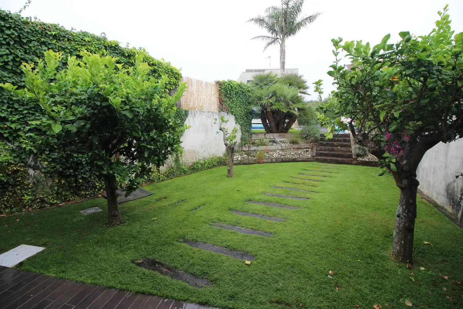 Jardí de Casa o xalet en venda en Sanxenxo amb Calefacció, Jardí privat i Parquet