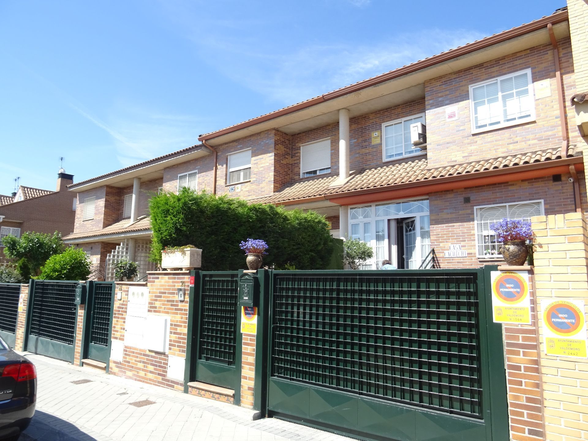 Exterior view of House or chalet for sale in Valdemoro  with Air Conditioner, Heating and Private garden
