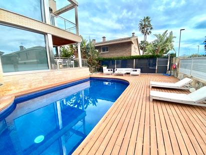 Swimming pool of House or chalet for sale in Cambrils  with Air Conditioner, Heating and Private garden