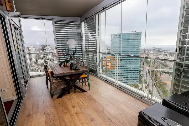 Terraza de Piso en venta en Barcelona con Calefacción y Terraza