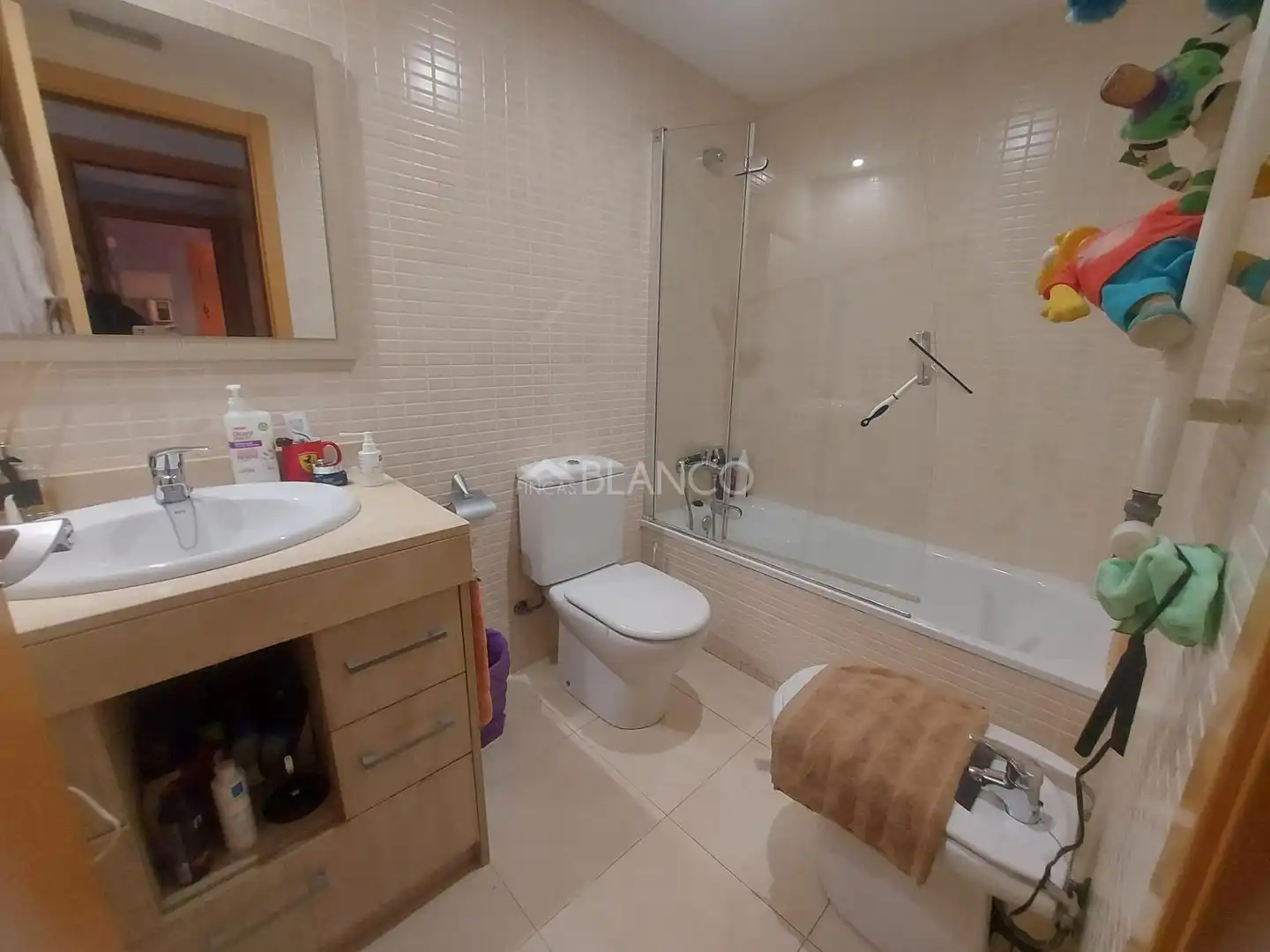 Piso en venta en Abrera
