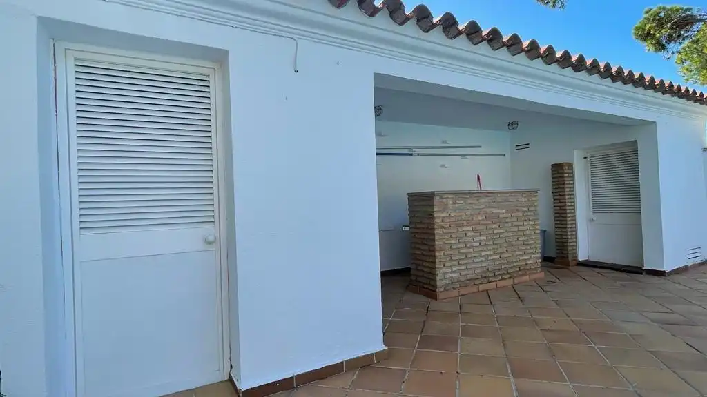 Villa mit Pool zum Verkauf in La Barrosa, imagen 6