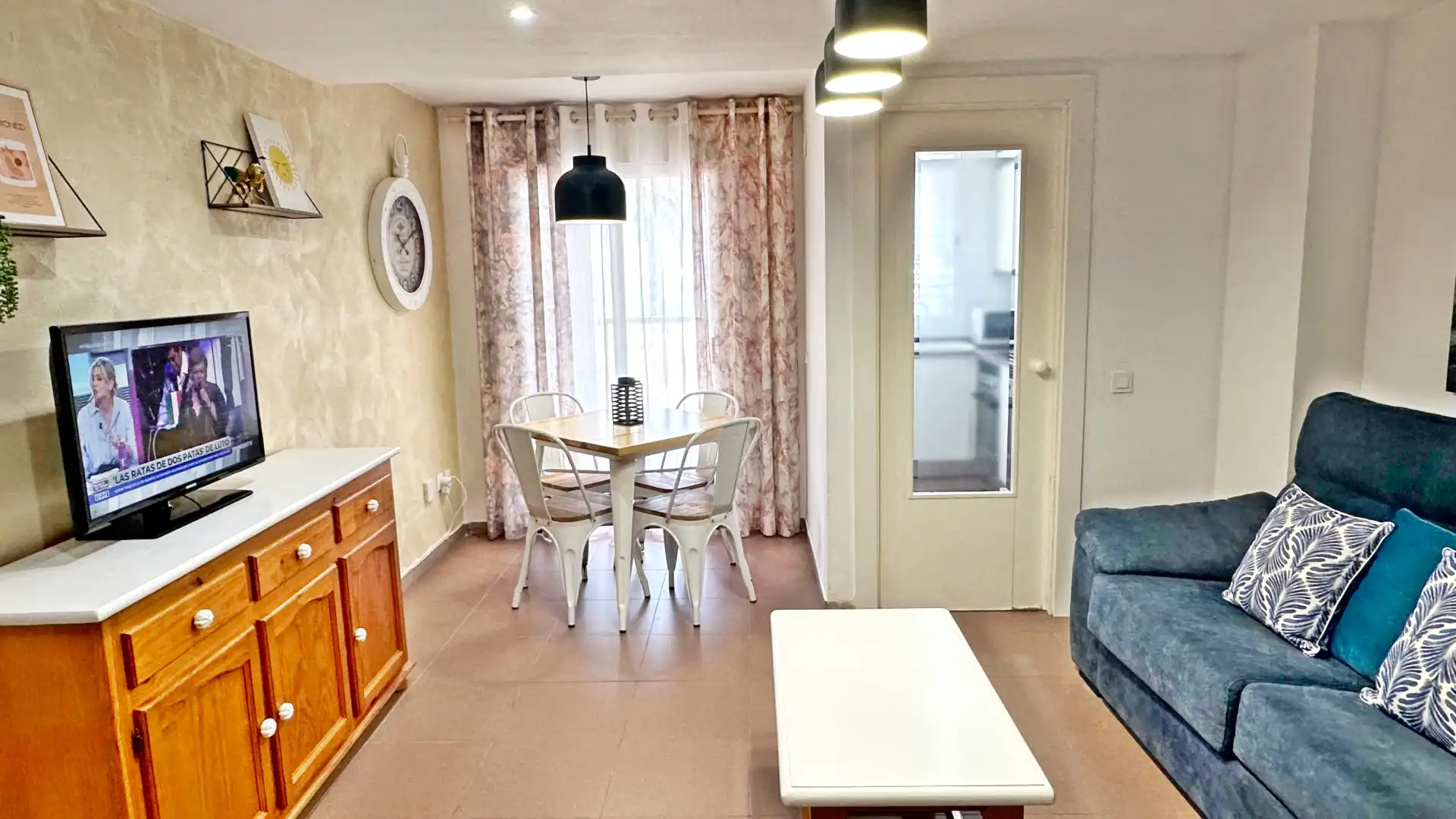 Dormitori de Apartament de lloguer en Gandia amb Aire condicionat, Calefacció i Parquet