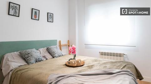 Foto 2 de Piso para compartir en Apóstol Santiago,  Madrid Capital