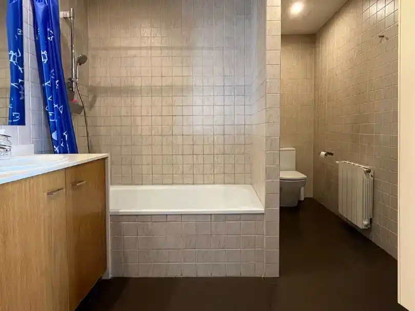 Bathroom of Attic for sale in Sant Joan Despí  with Air Conditioner, Swimming Pool and Balcony