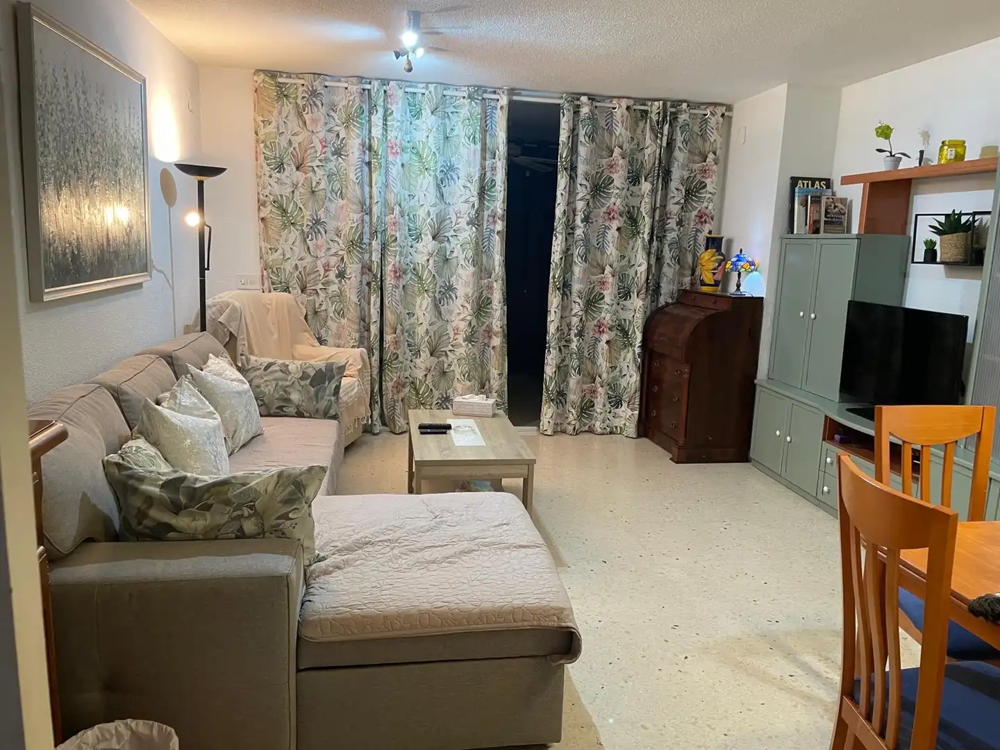 Apartment with pool to rent in Playa de Poniente