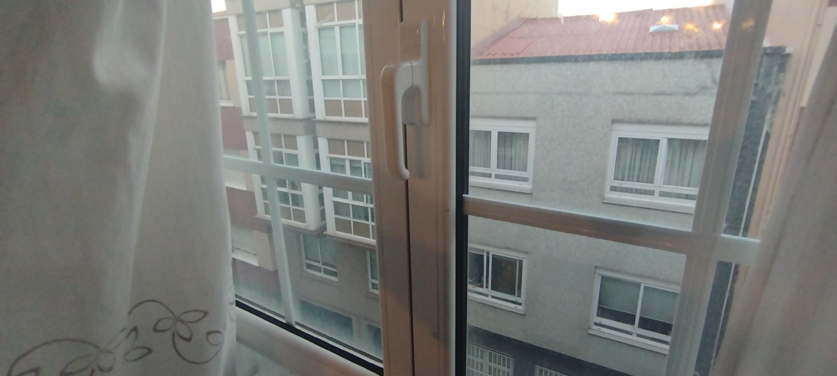 Dormitori de Pis en venda en A Coruña Capital  amb Calefacció
