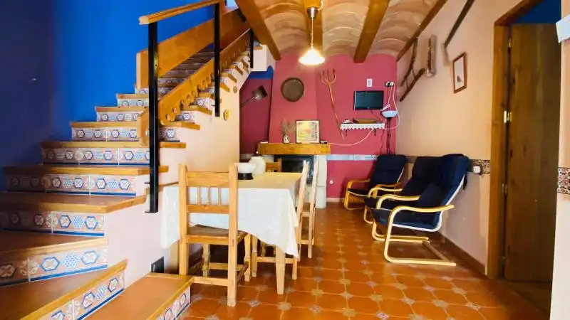 Casa adosada en venta en Villarluengo con Terraza, Trastero y Amueblado