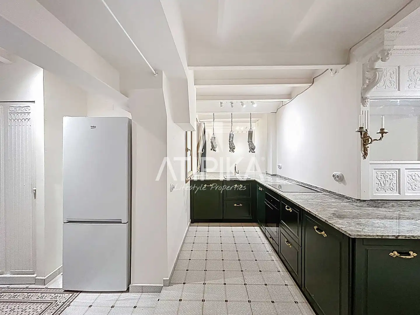 Kitchen of Duplexes for rent in Barcelona  with Air Conditioner, Terrace and Furnished