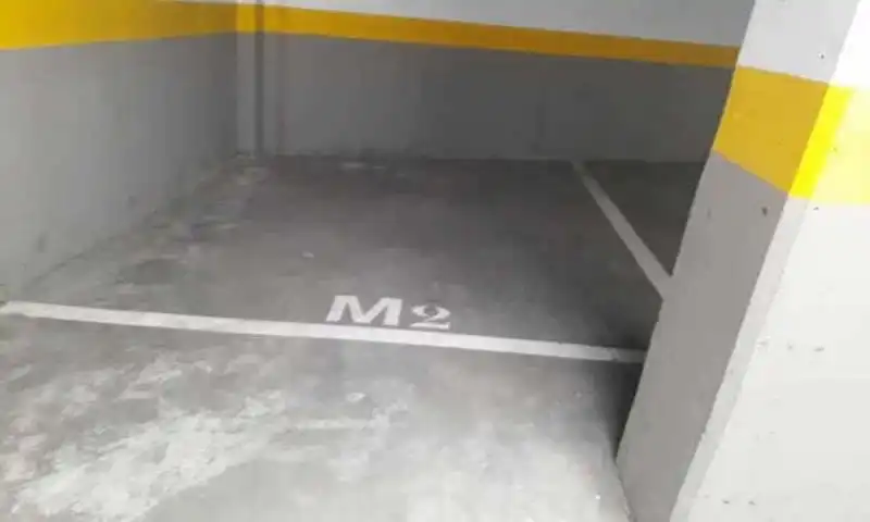 Aparcamiento con ascensor en venta en Zona Industrial, imagen 3