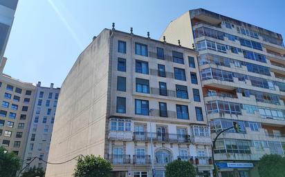 Vista exterior de Àtic en venda en Vigo  amb Terrassa