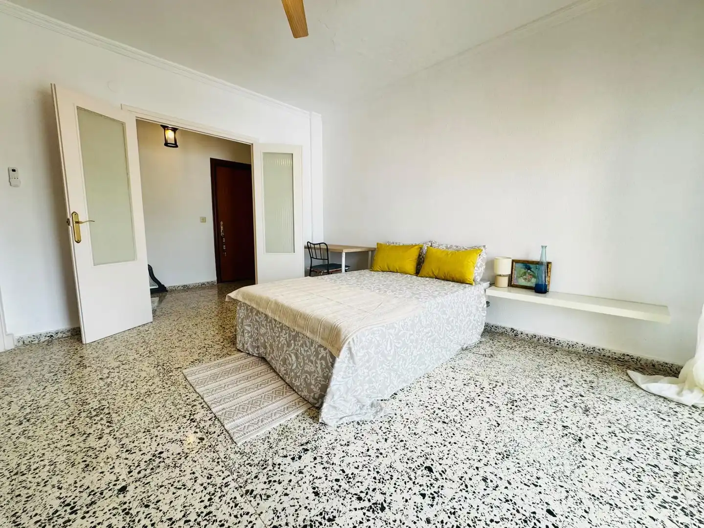 Piso con terraza en venta en Casco Antiguo, imagen 2