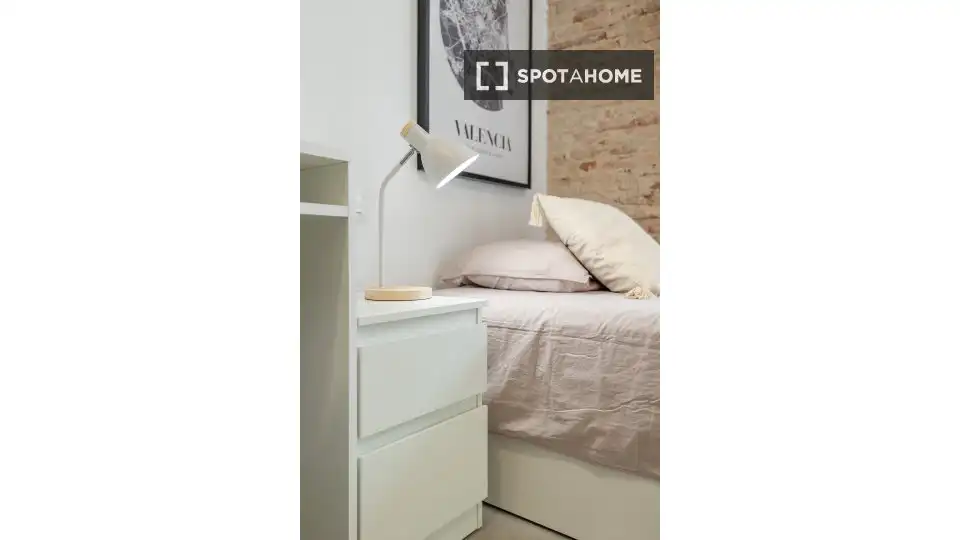 Room in Valencia, Valencia