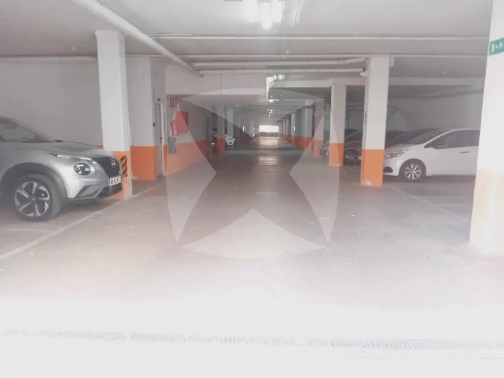 Garage zum Verkauf in LADY SMITH , Golf Guadiana